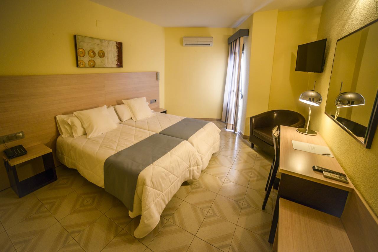 Oasis Familiar Hotel